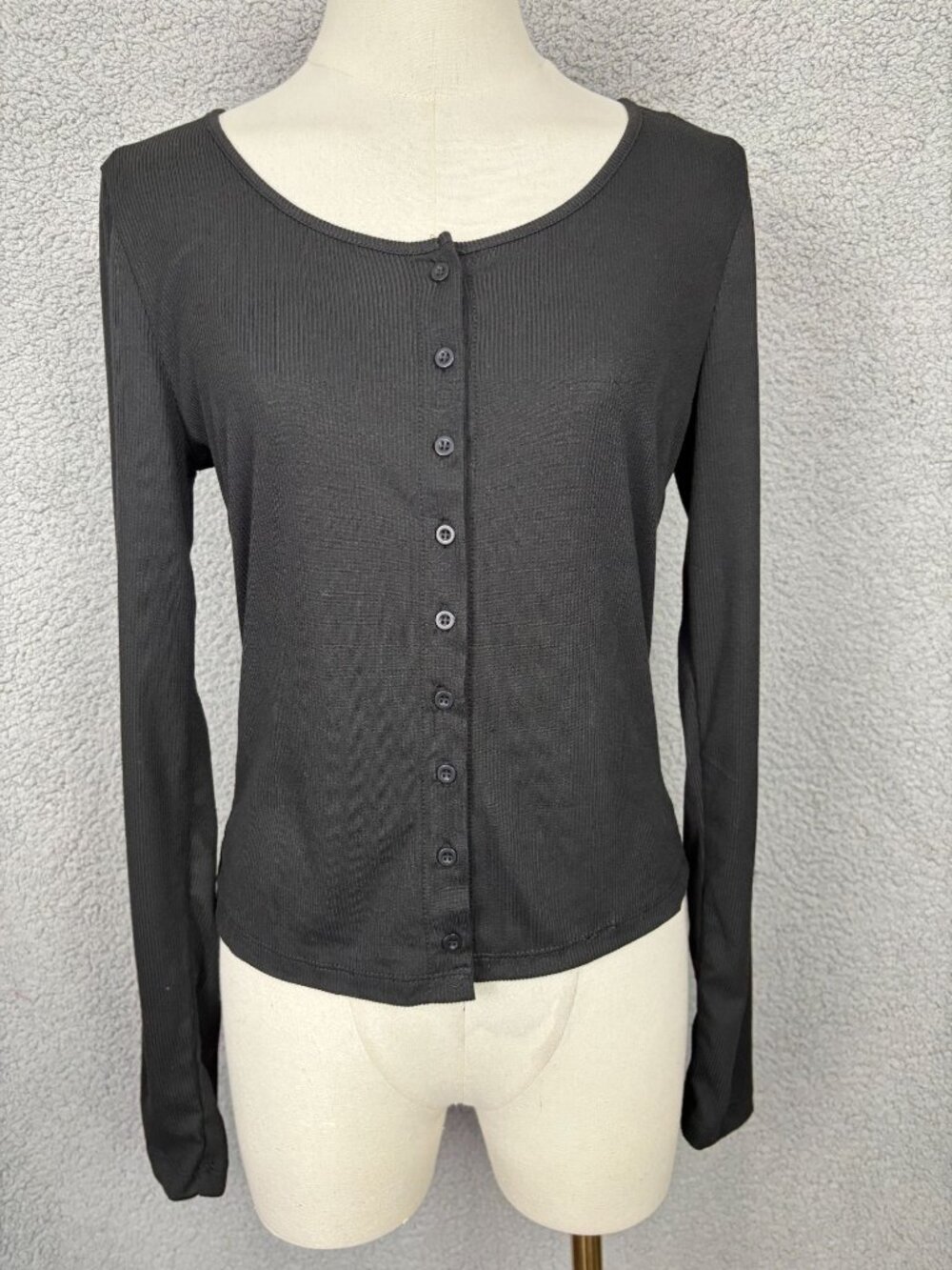 Just Polly Juniors Black Ribbed Top Long Sleeve Button Up Front Size Large NWT's